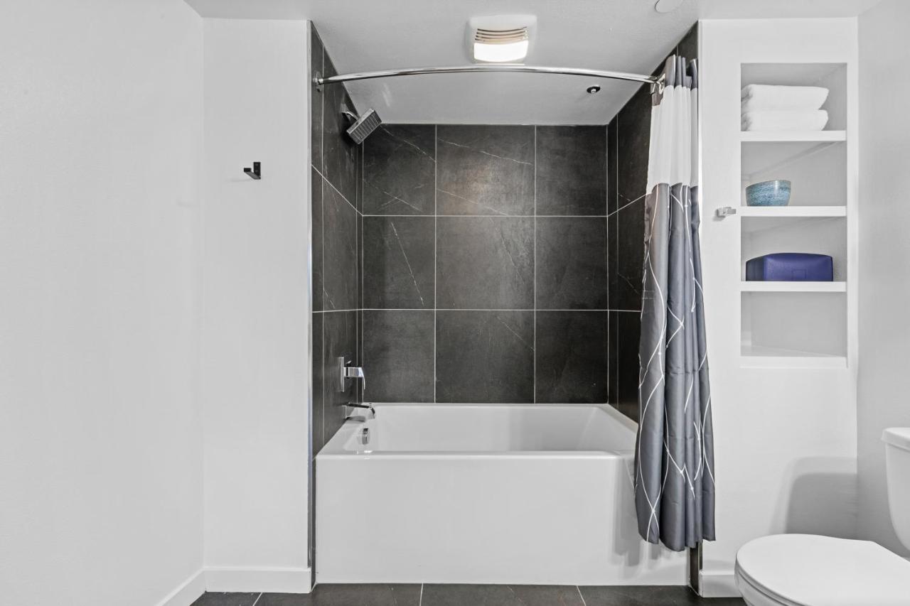 לוס אנג'לס Beverly Grove Chic City Oasis 2 Bedroom Apt With Den 138 מראה חיצוני תמונה