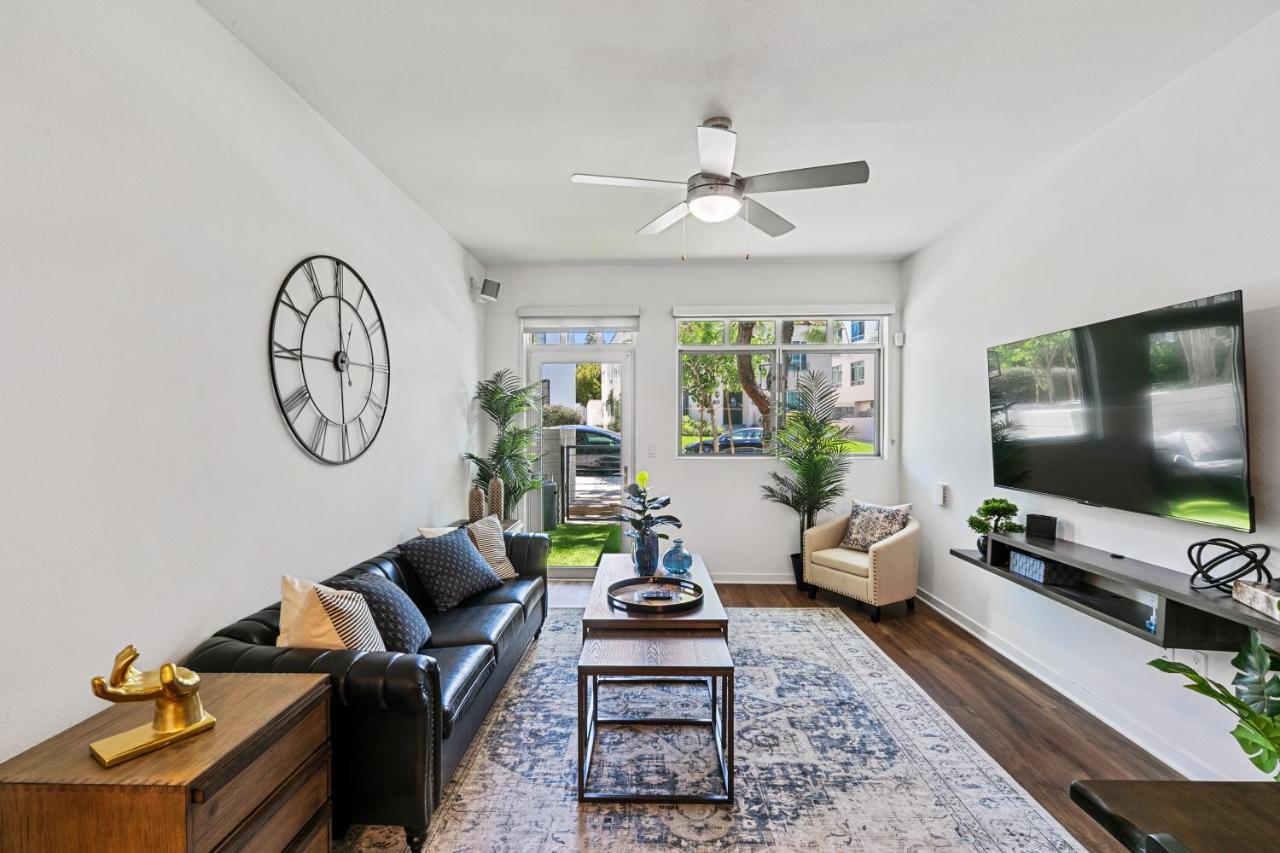 לוס אנג'לס Beverly Grove Chic City Oasis 2 Bedroom Apt With Den 138 מראה חיצוני תמונה