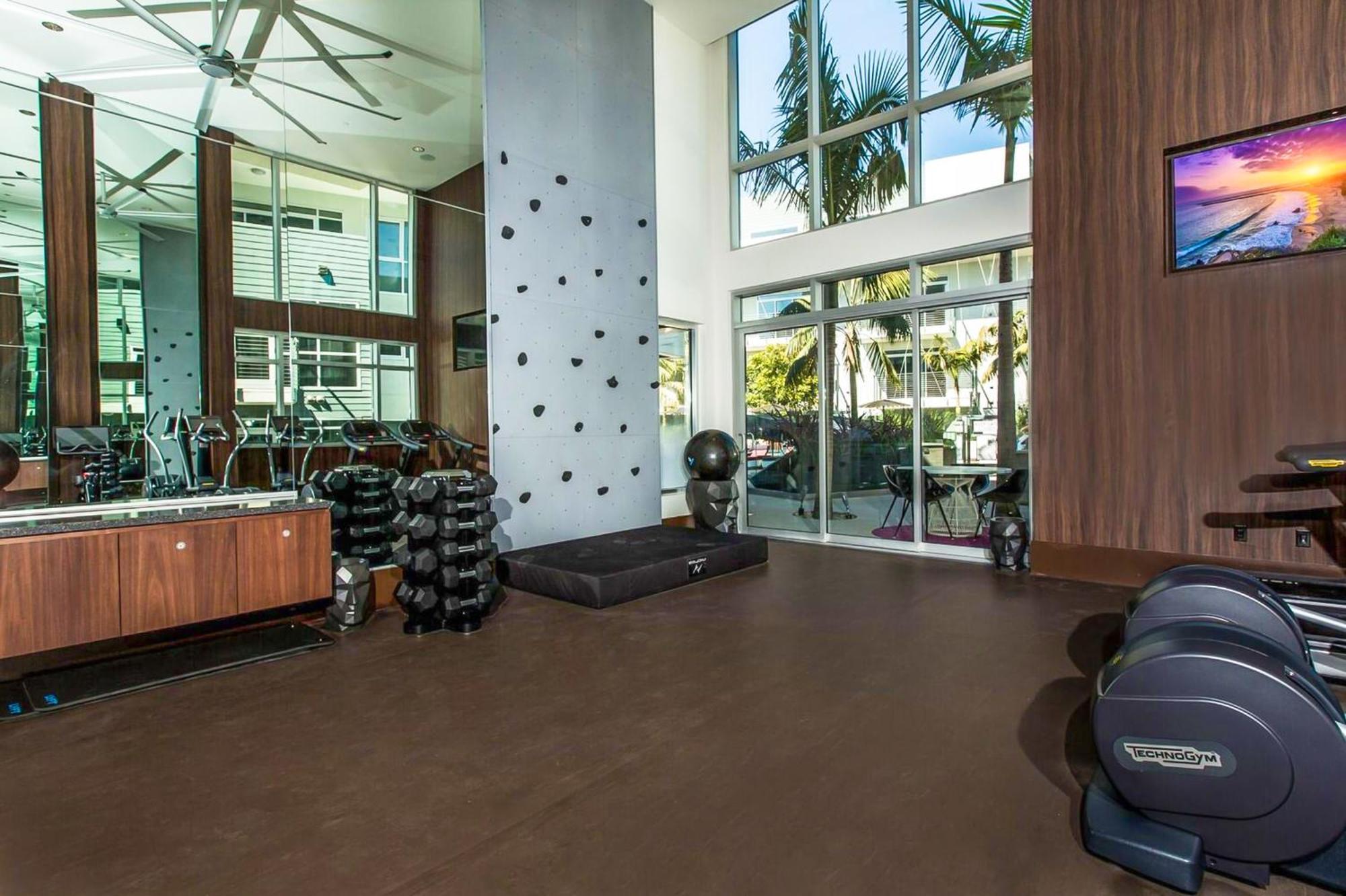 לוס אנג'לס Beverly Grove Chic City Oasis 2 Bedroom Apt With Den 138 מראה חיצוני תמונה